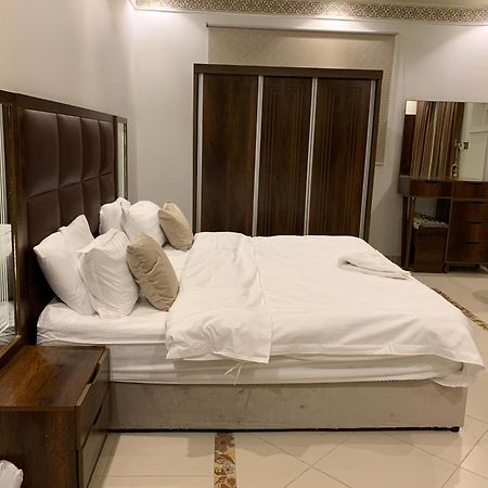 Friday Suites Al-'Ula Exterior foto
