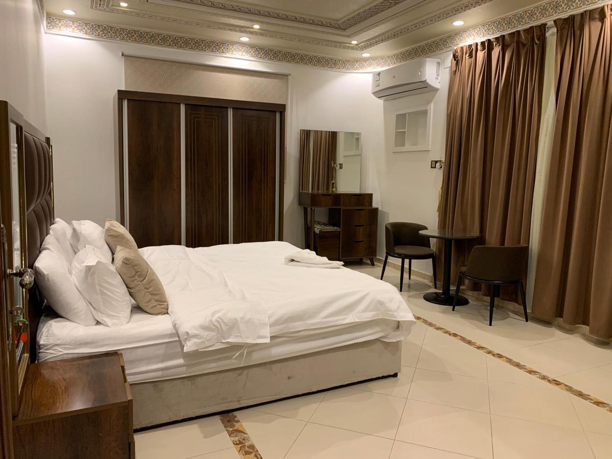 Friday Suites Al-'Ula Exterior foto