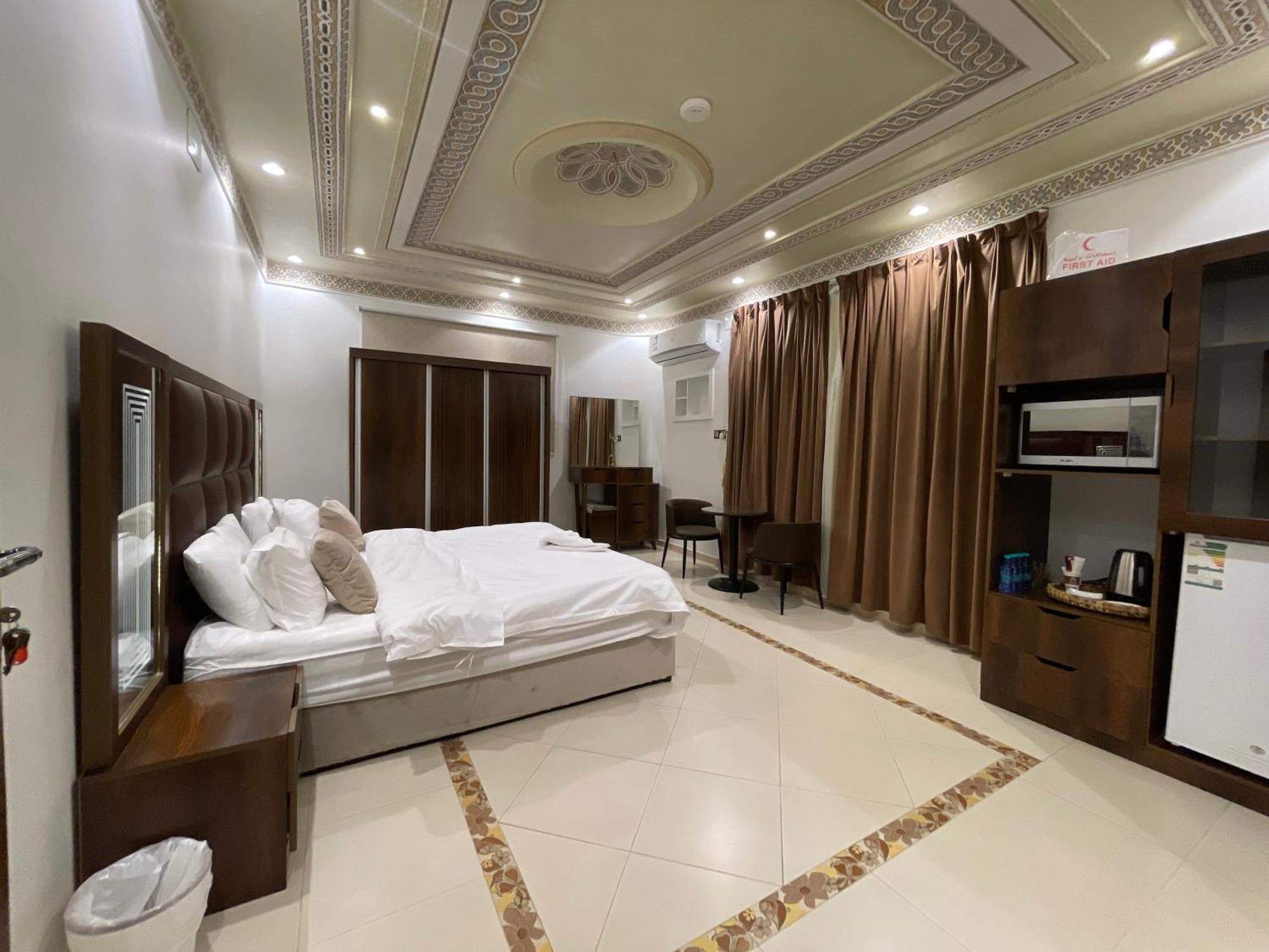 Friday Suites Al-'Ula Exterior foto