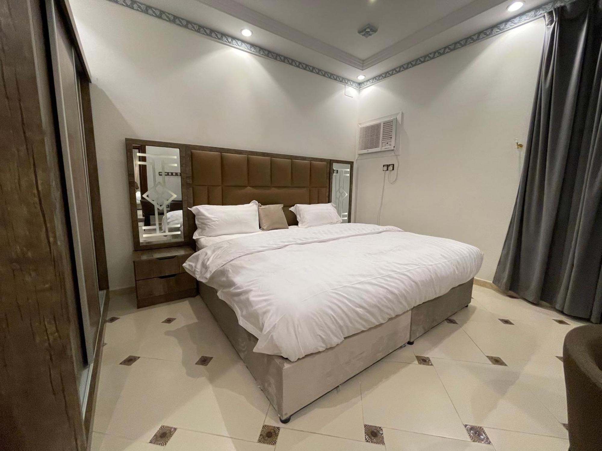 Friday Suites Al-'Ula Exterior foto