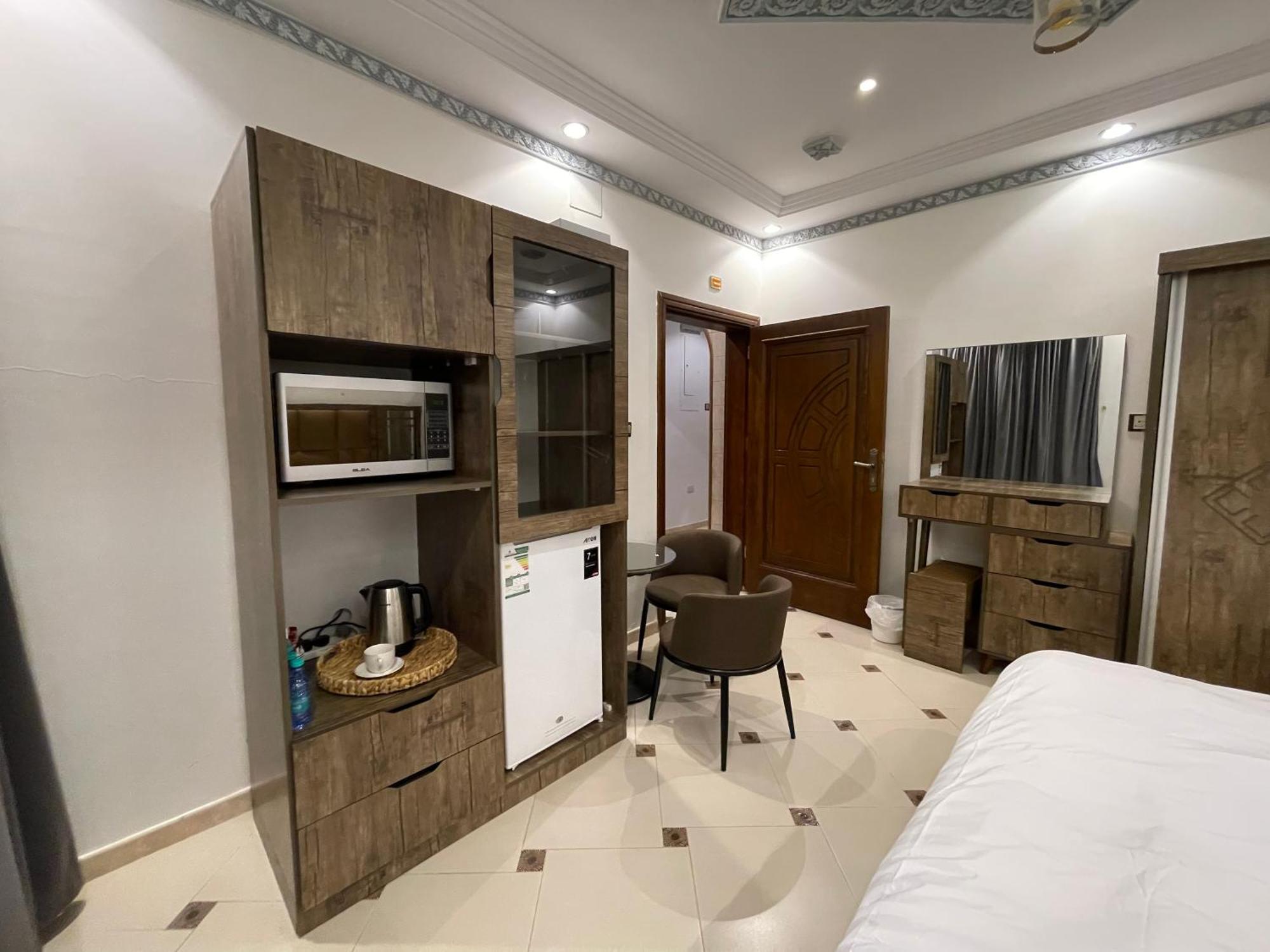 Friday Suites Al-'Ula Exterior foto