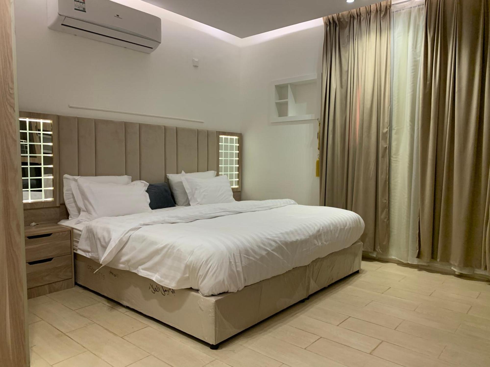 Friday Suites Al-'Ula Exterior foto