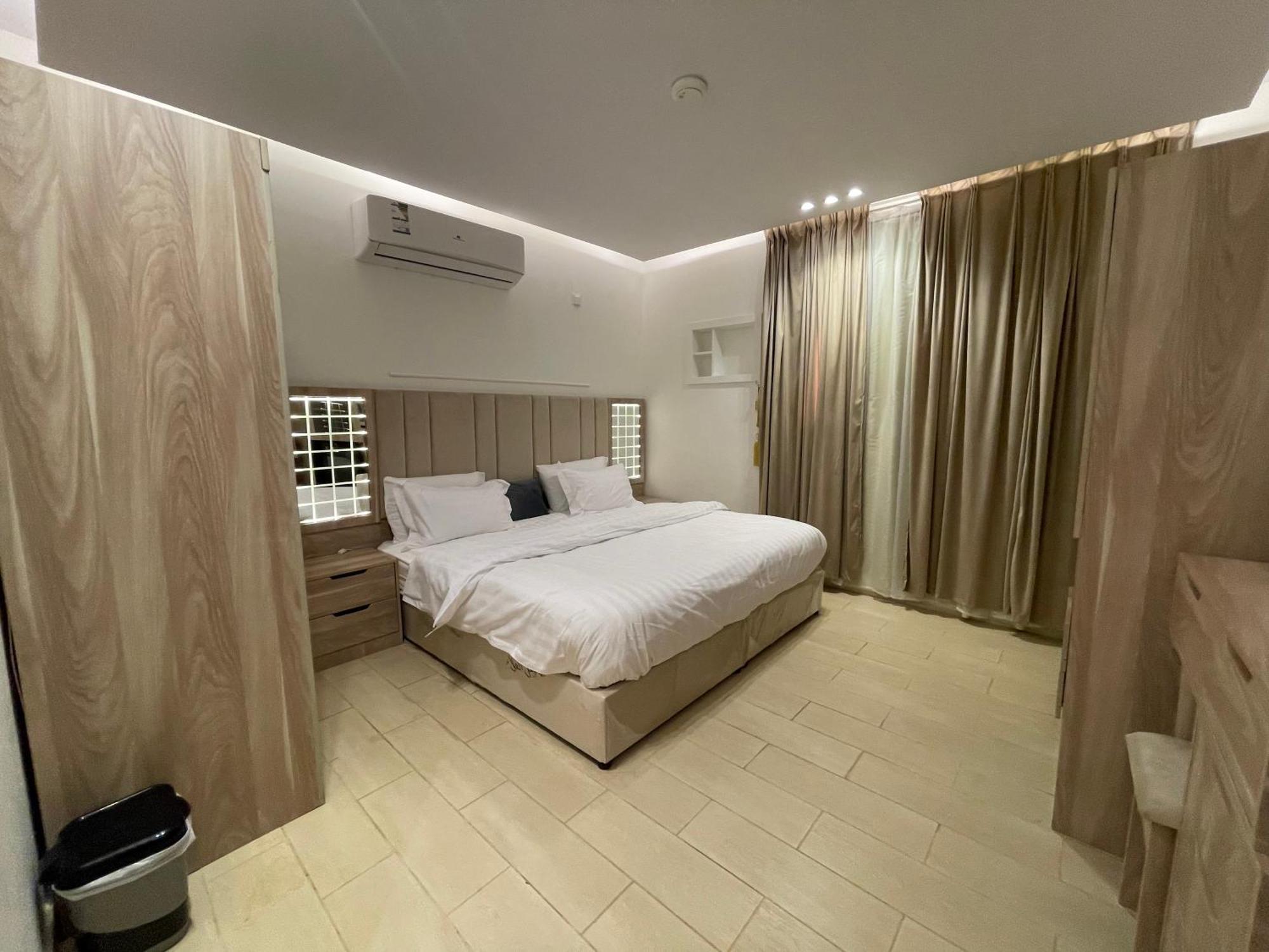 Friday Suites Al-'Ula Exterior foto