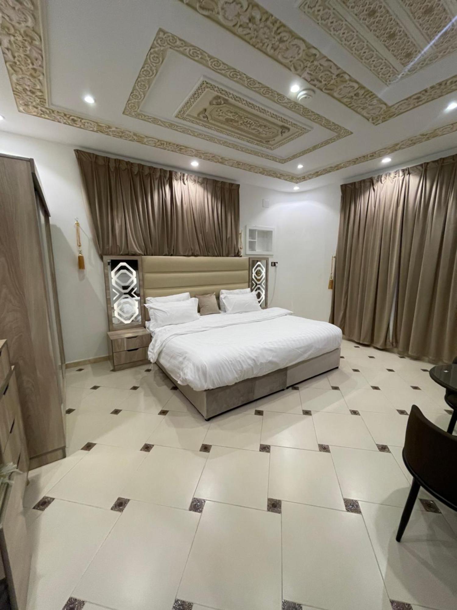 Friday Suites Al-'Ula Exterior foto
