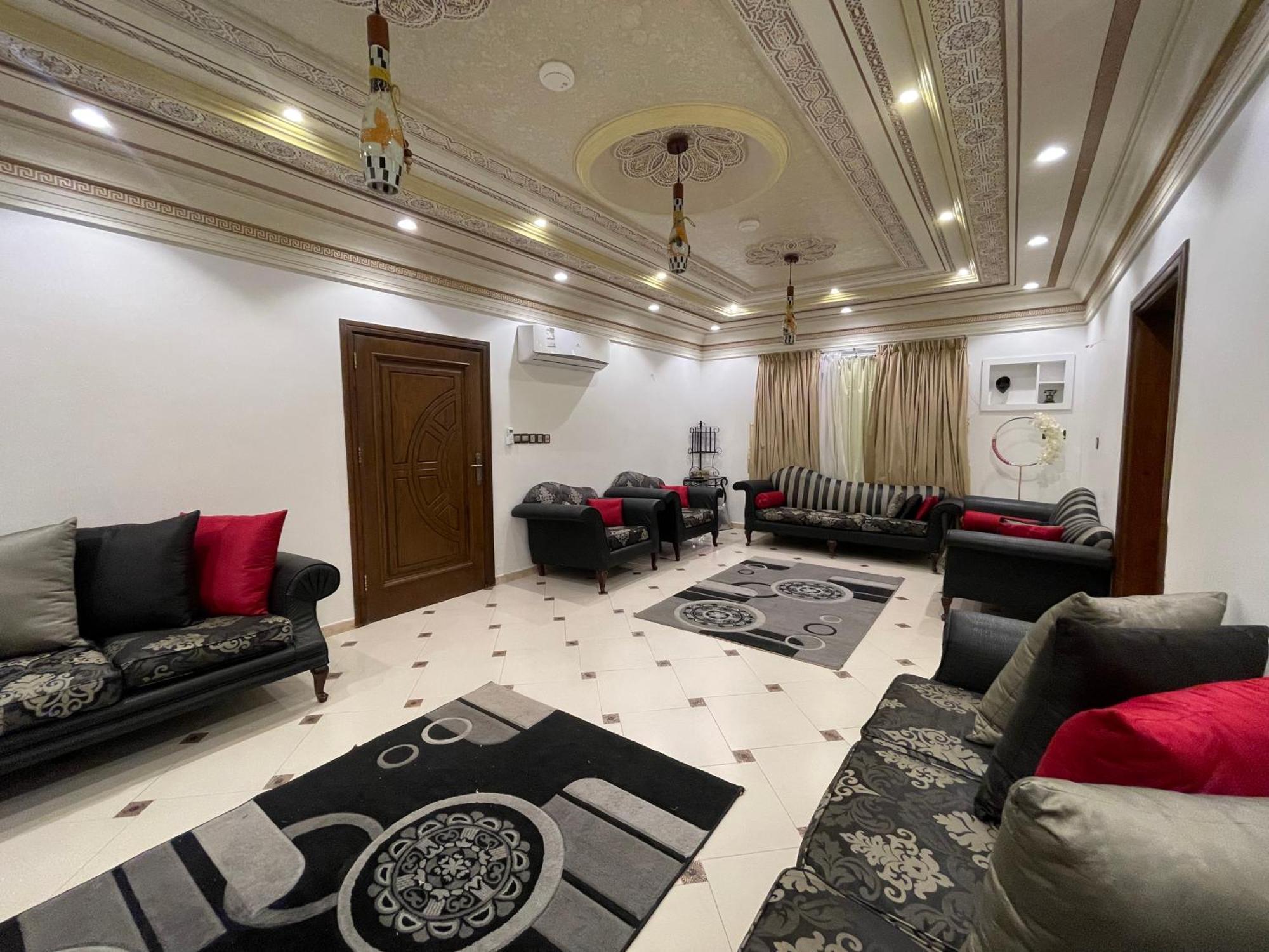 Friday Suites Al-'Ula Exterior foto