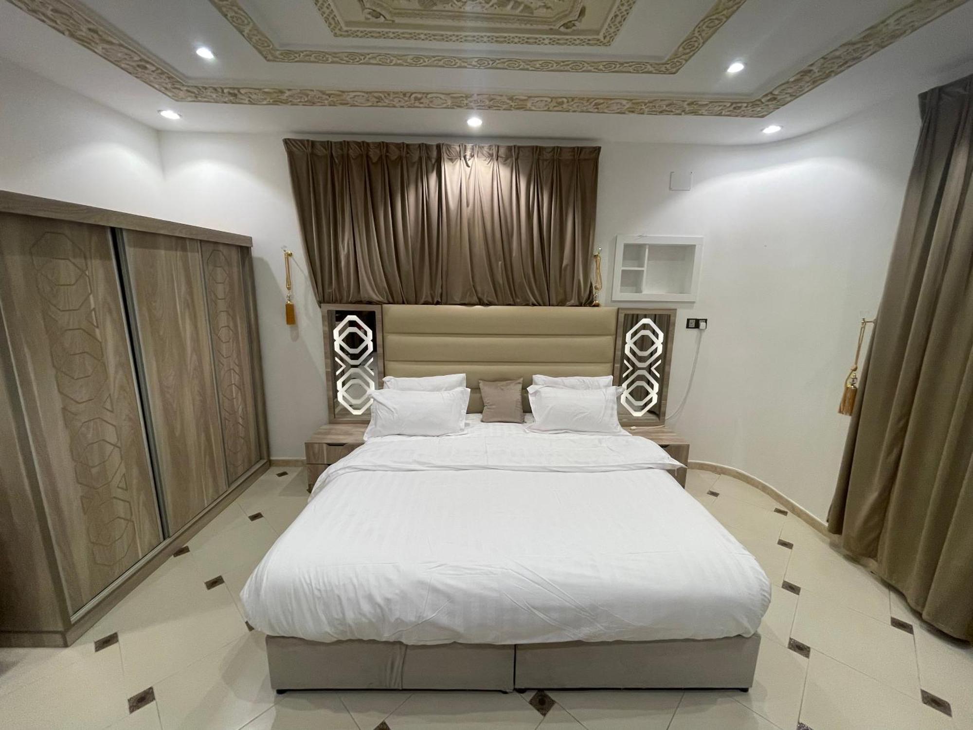 Friday Suites Al-'Ula Exterior foto